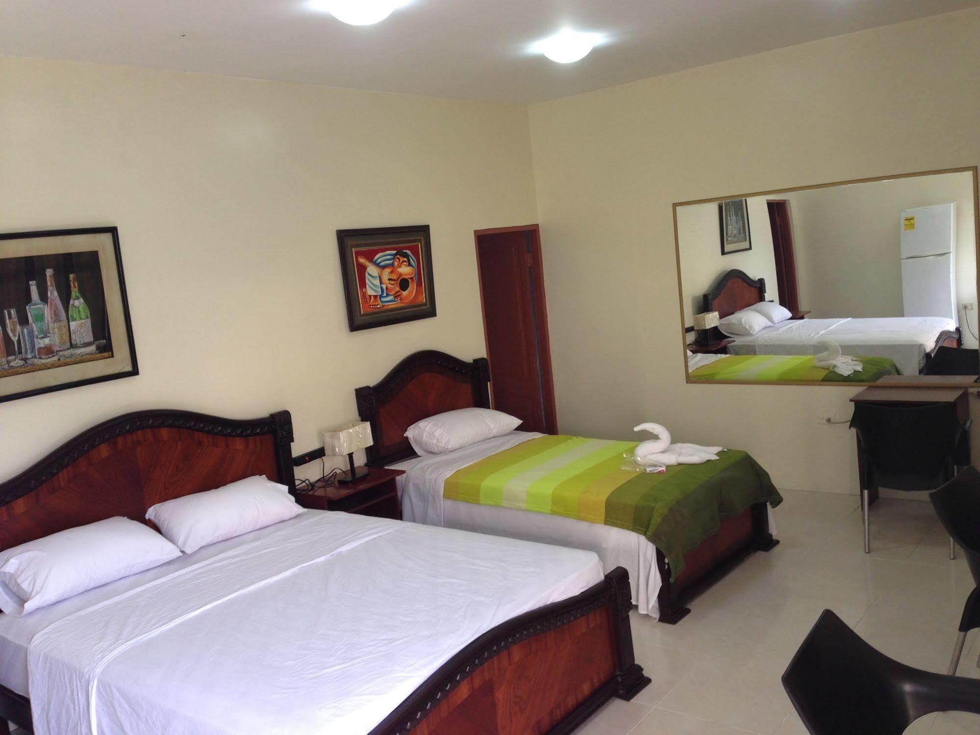 Hotel Mundialcity Guayaquil Esterno foto